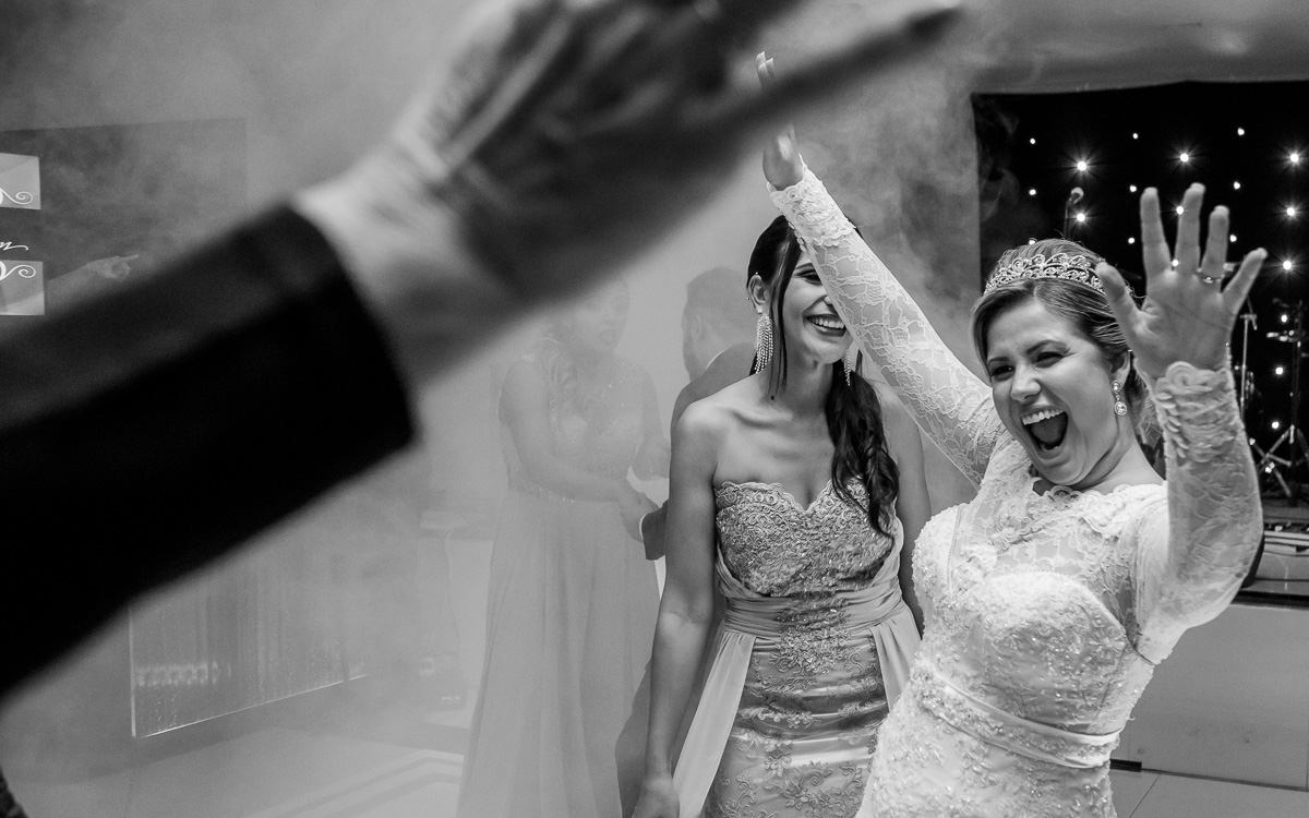 amazing fotografia registrando a balada animada da Bruna e do Thiago