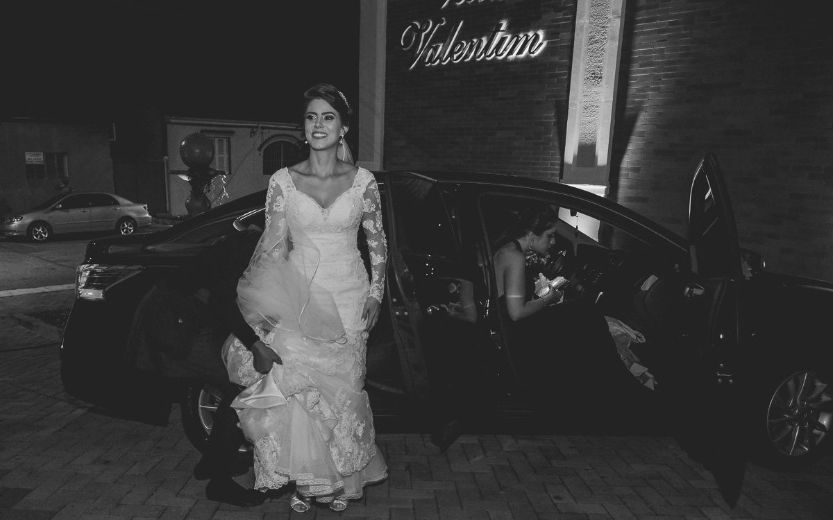 Casamento da Larissa e do Alan registrado pela Amazing Fotografia no Espaço Villa Valentim