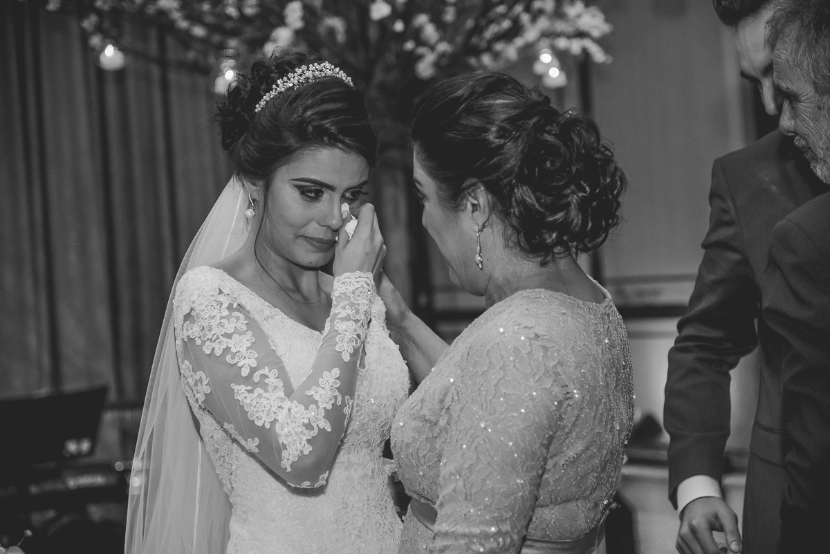 Momento muito emocionante no casamento da Larissa e do Alan no Espaço Villa Valentim