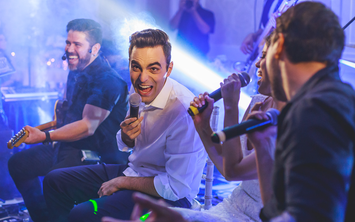 Balada animada no casamento da Larissa e do Alan no Espaço Villa Valentim