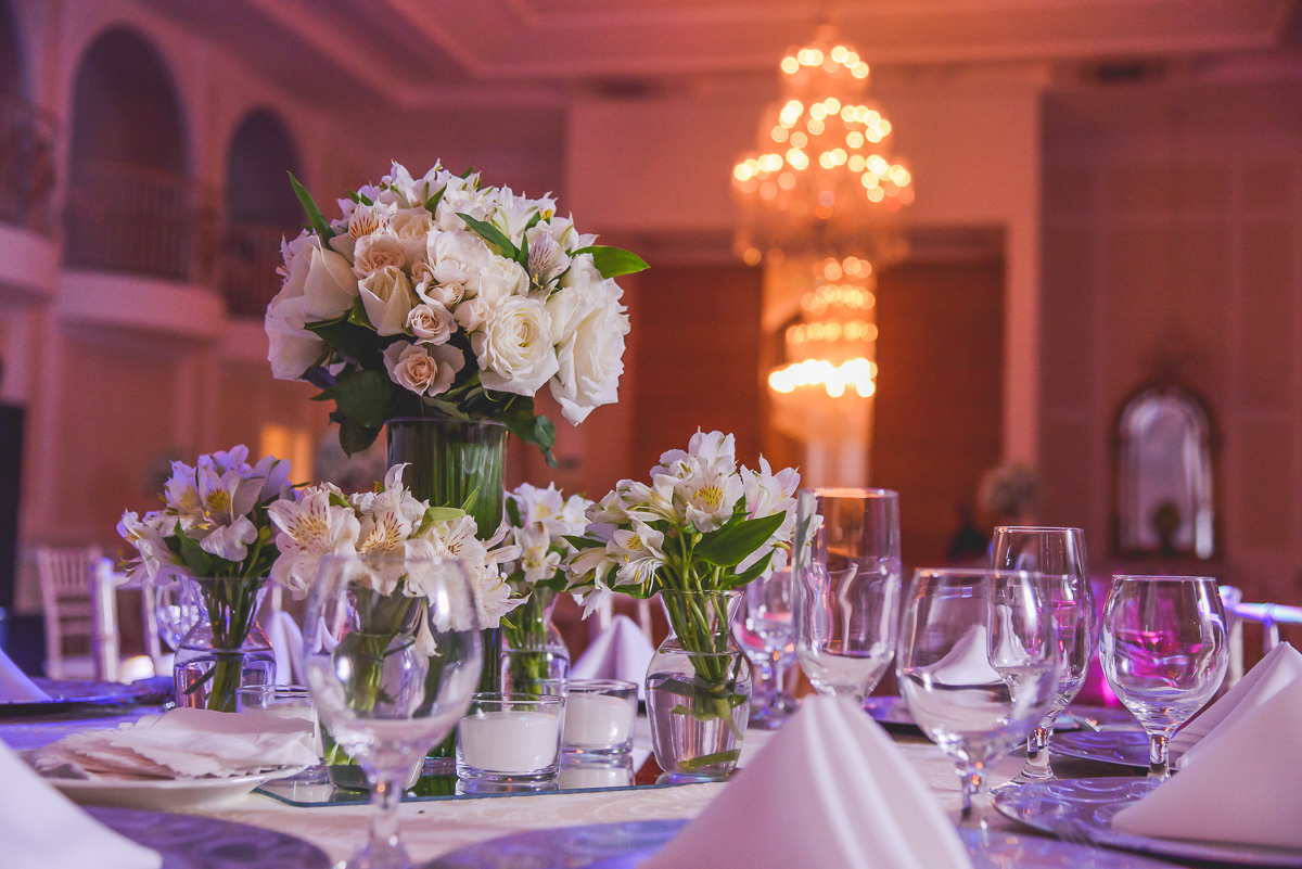 Decoração registrada pela Amazing Fotografia no Casamento da Larissa e do Alan no Espaço Villa Valentim