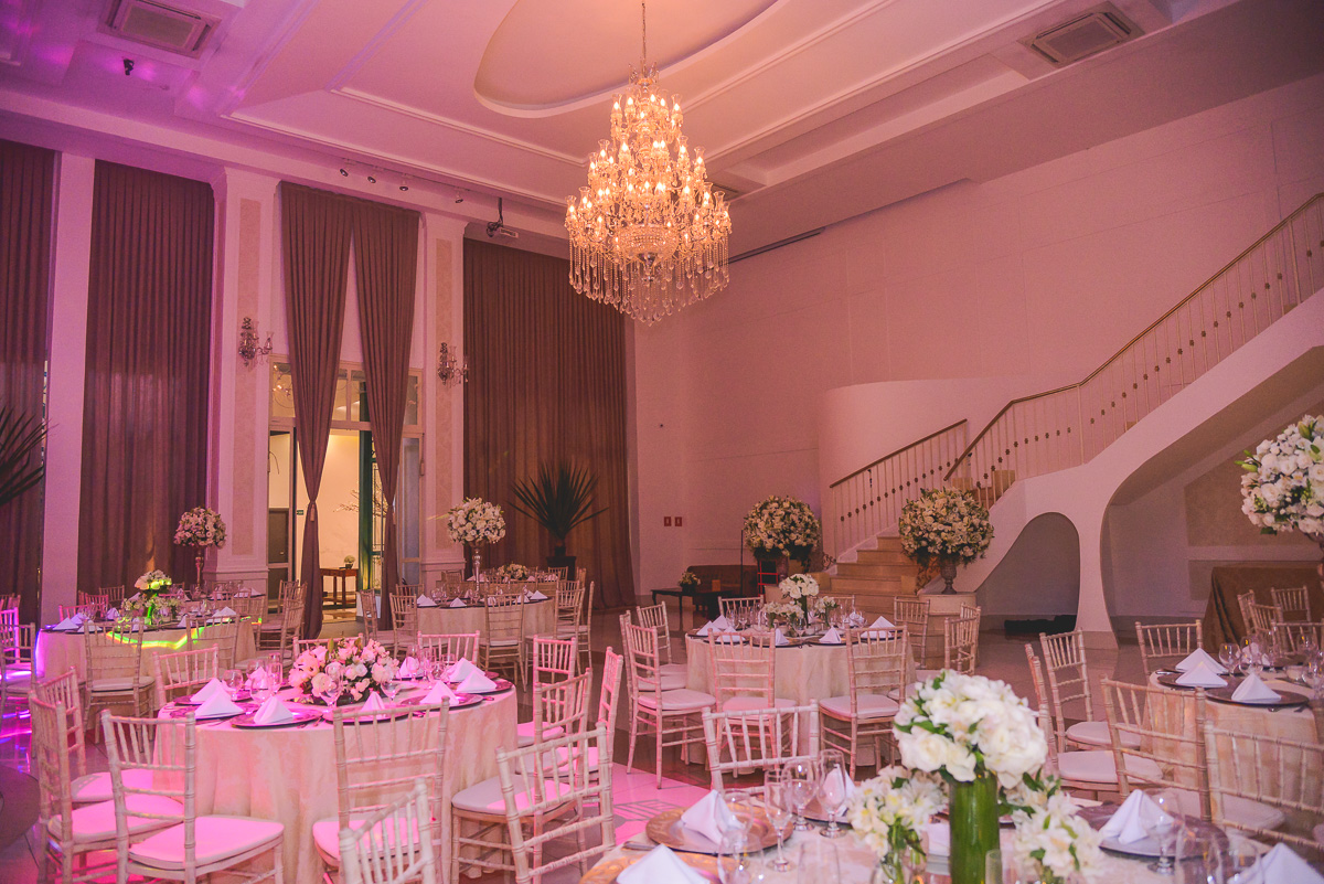 Decoração do Casamento da Larissa e do Alan no Espaço Villa Valentim