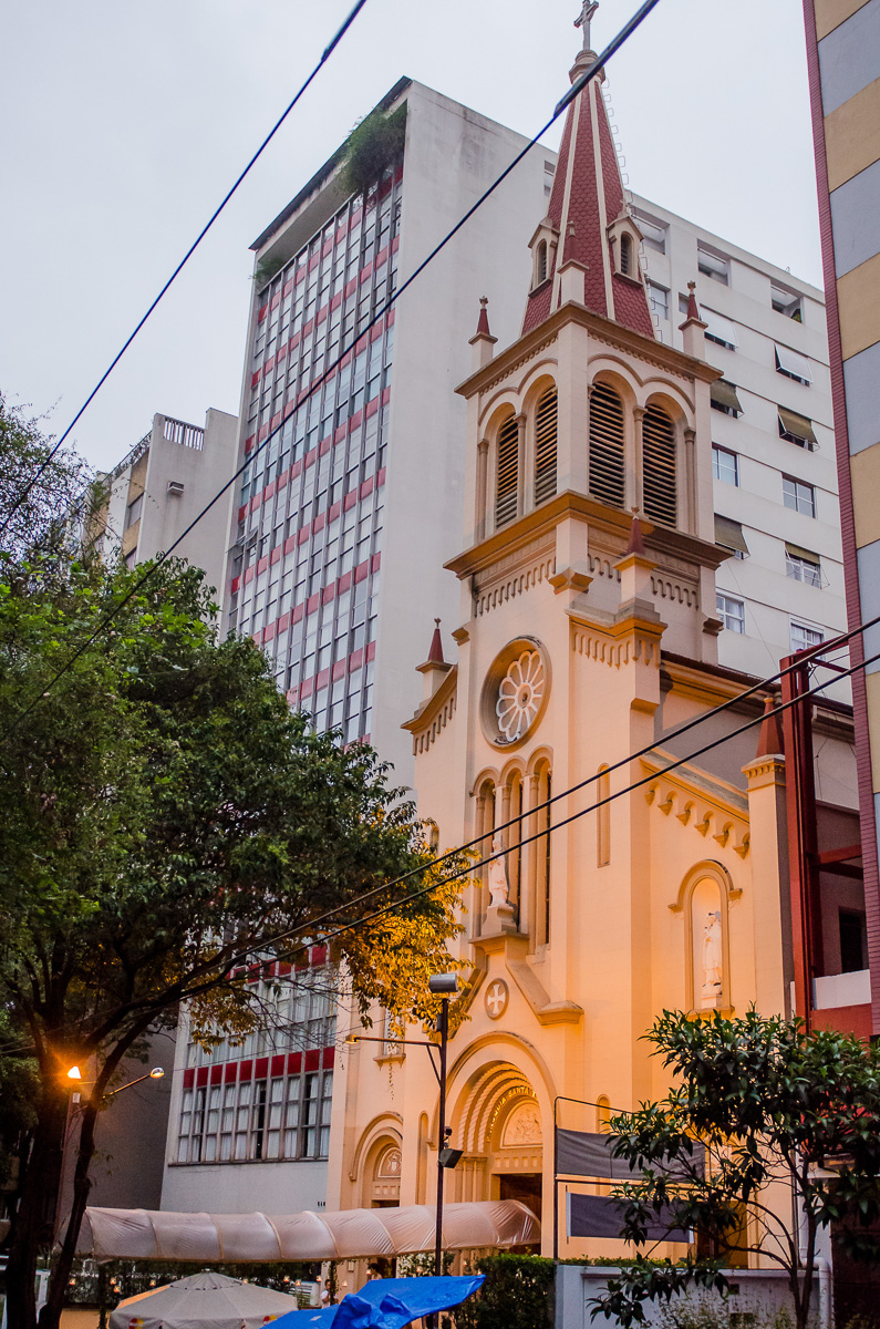 Casamento Joyce e Heitor realizado no Estaço Alves Guimaraes e Igreja Santa Terezinha em São Paulo - SP