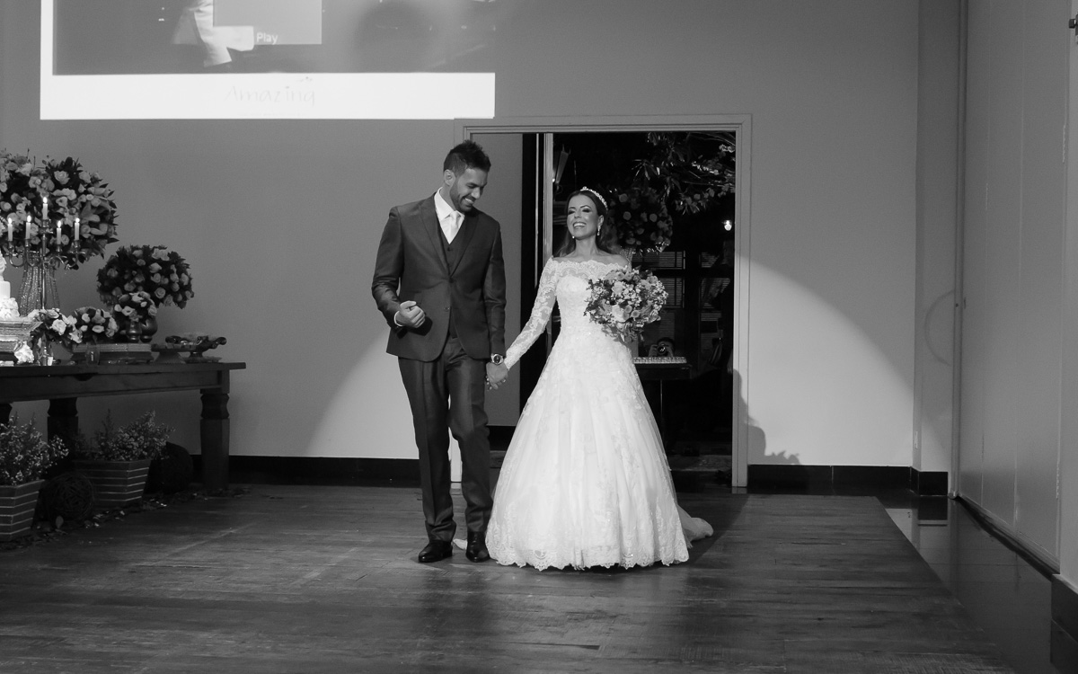 Amazing Fotografia realizando o Casamento da Joyce e do Heitor no Espaço Alves Guimaraes