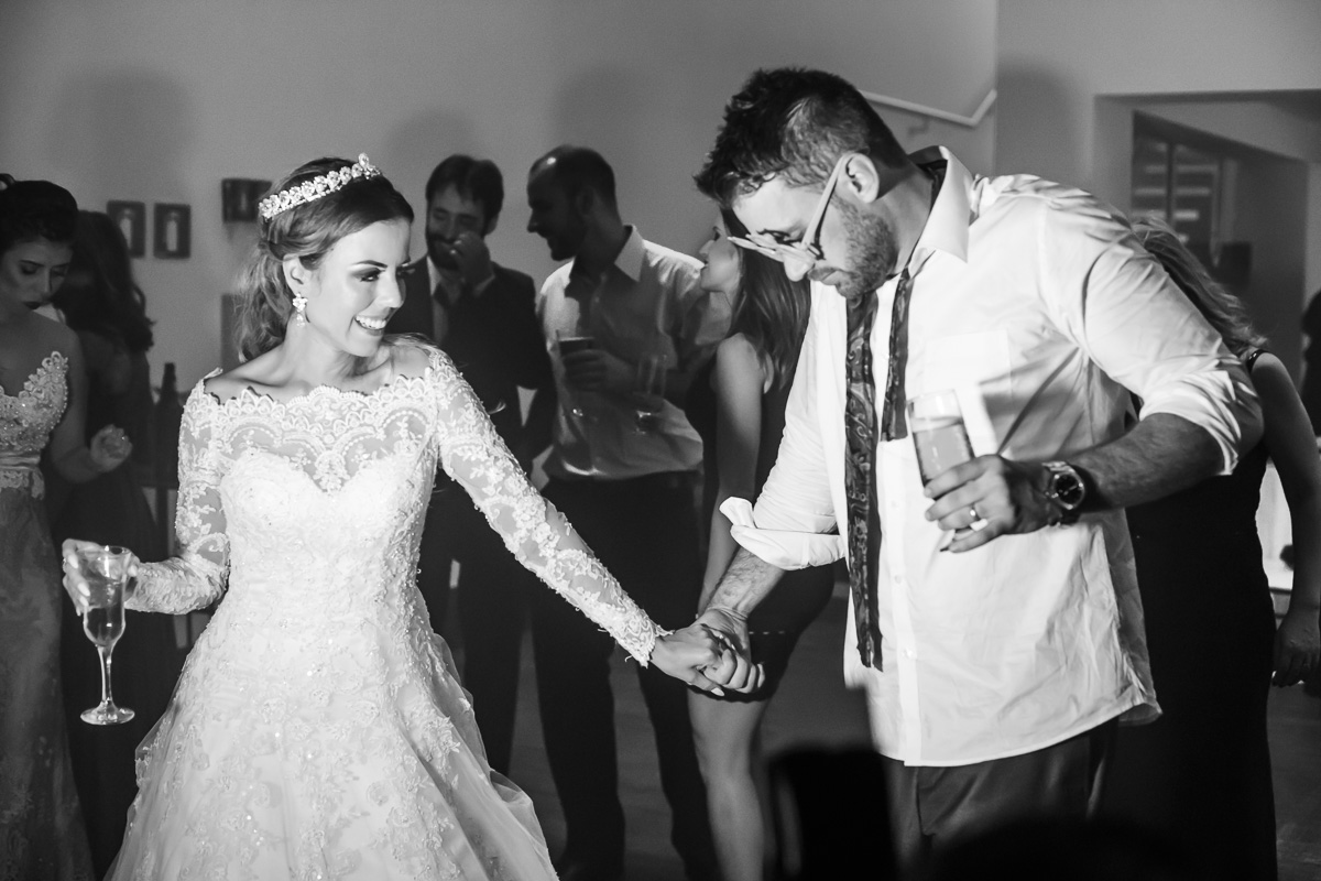 Amazing Fotografia realizando o Casamento da Joyce e do Heitor no Espaço Alves Guimaraes