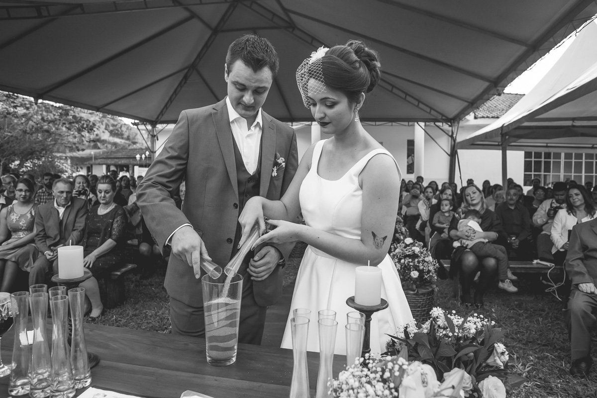 Amazing Fotografia realizando o Casamento da Liris e do Lucas no Sitio da Mama