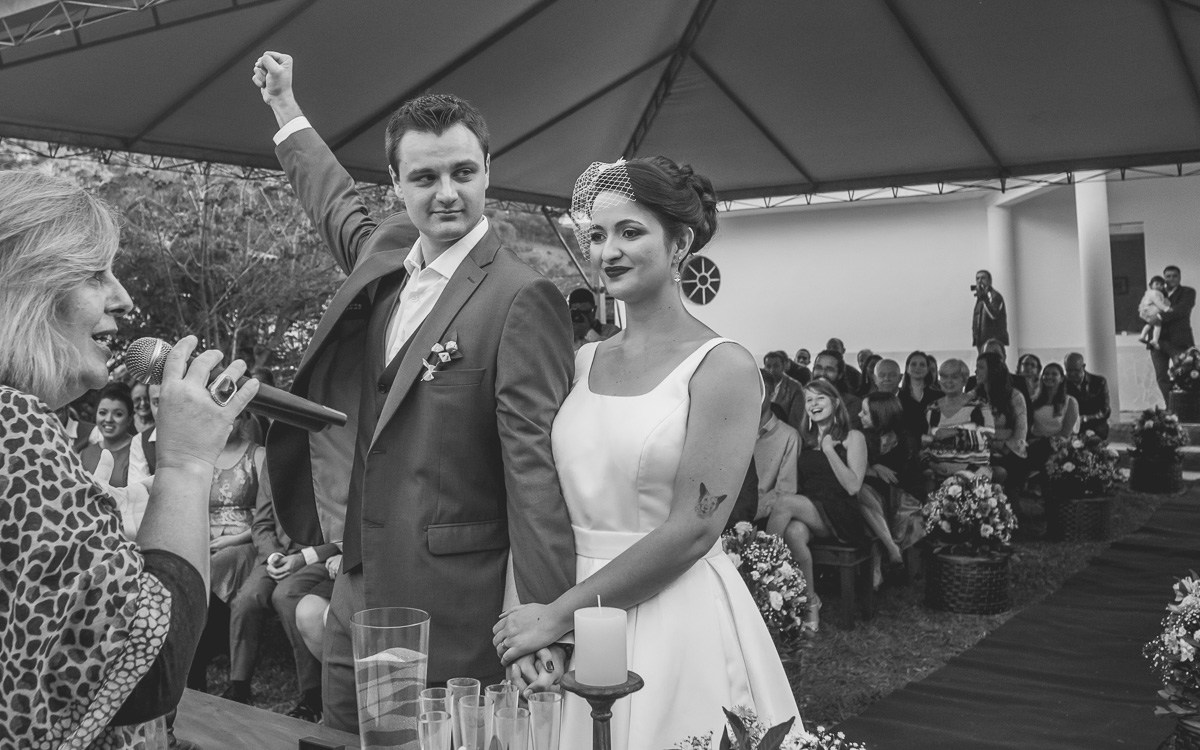 Amazing Fotografia realizando o Casamento da Liris e do Lucas no Sitio da Mama