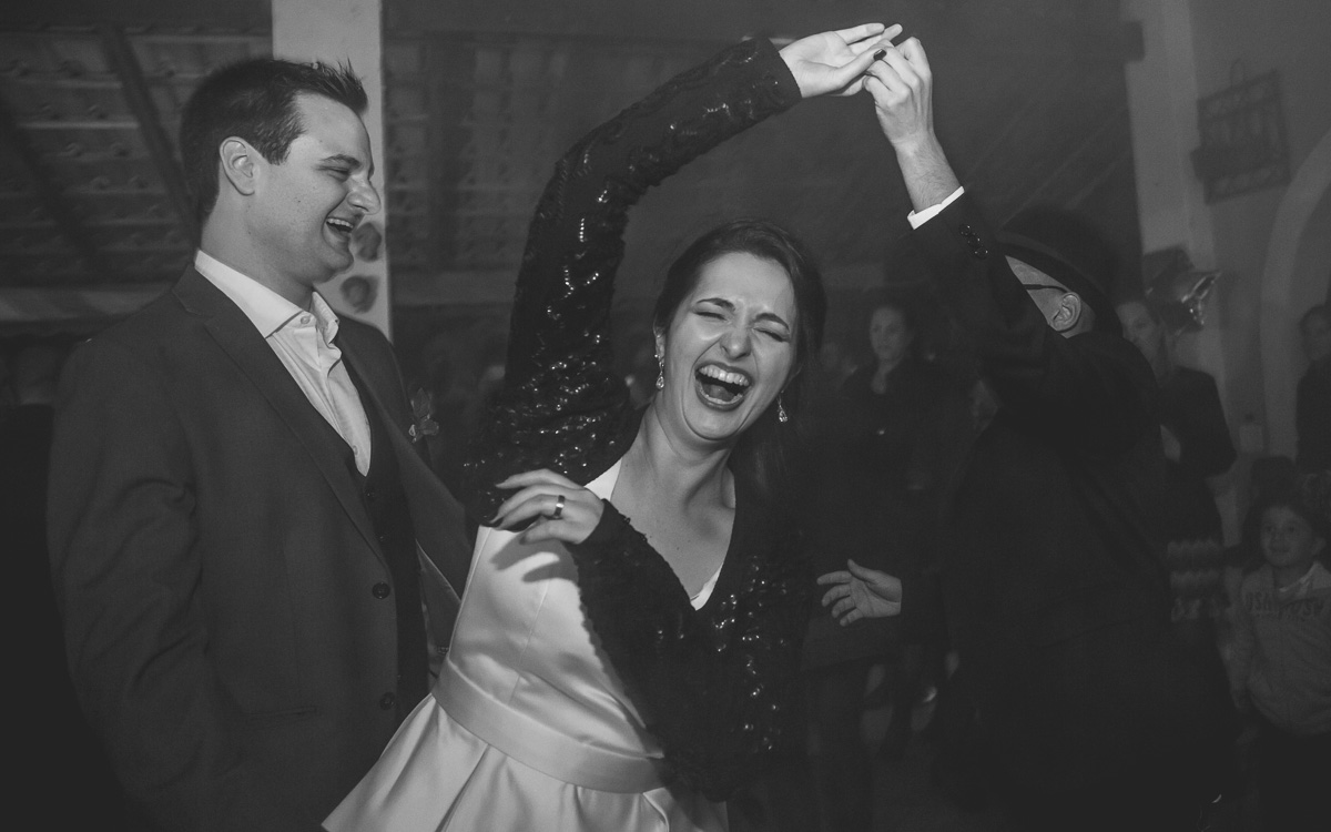 Amazing Fotografia realizando o Casamento da Liris e do Lucas no Sitio da Mama