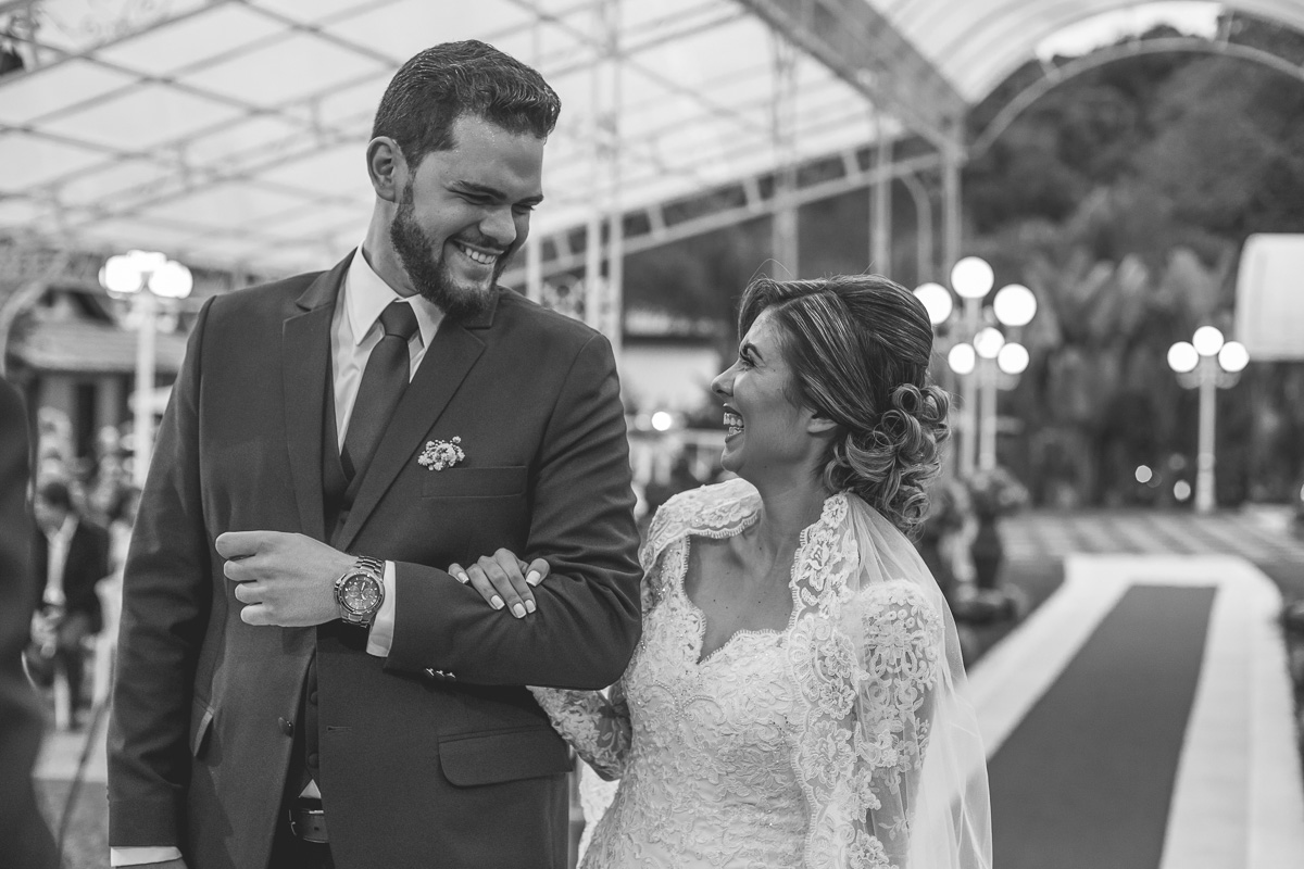 Casamento da Alessandra e Jonatas no Buffet Ravena Gardem