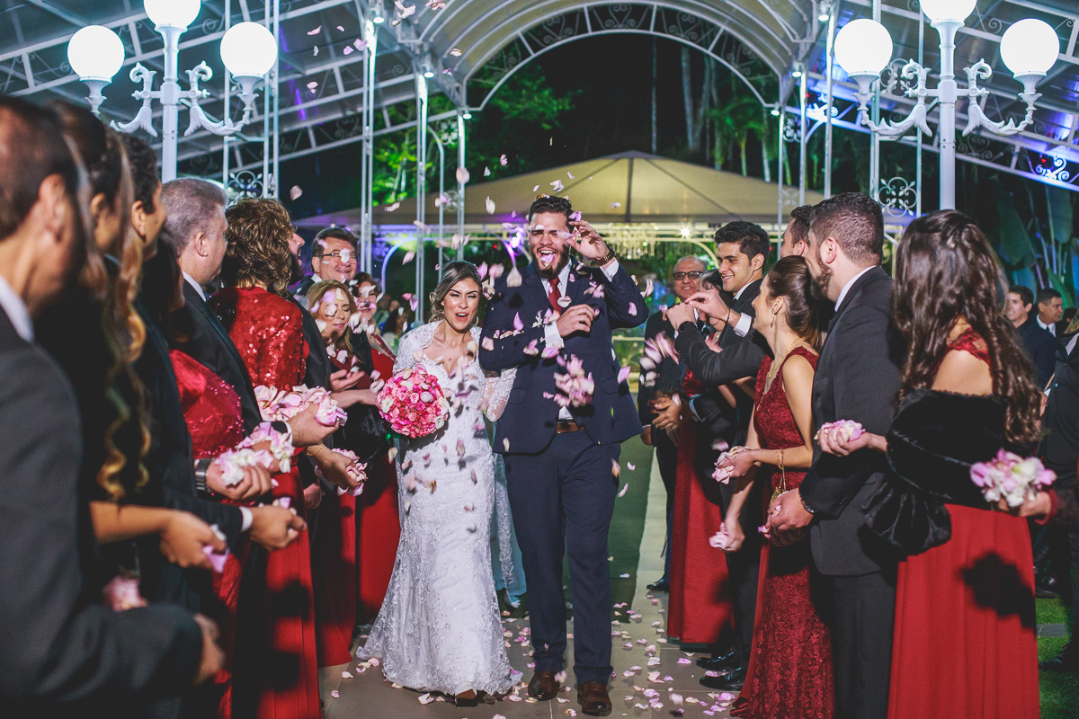 Casamento da Alessandra e Jonatas no Buffet Ravena Gardem