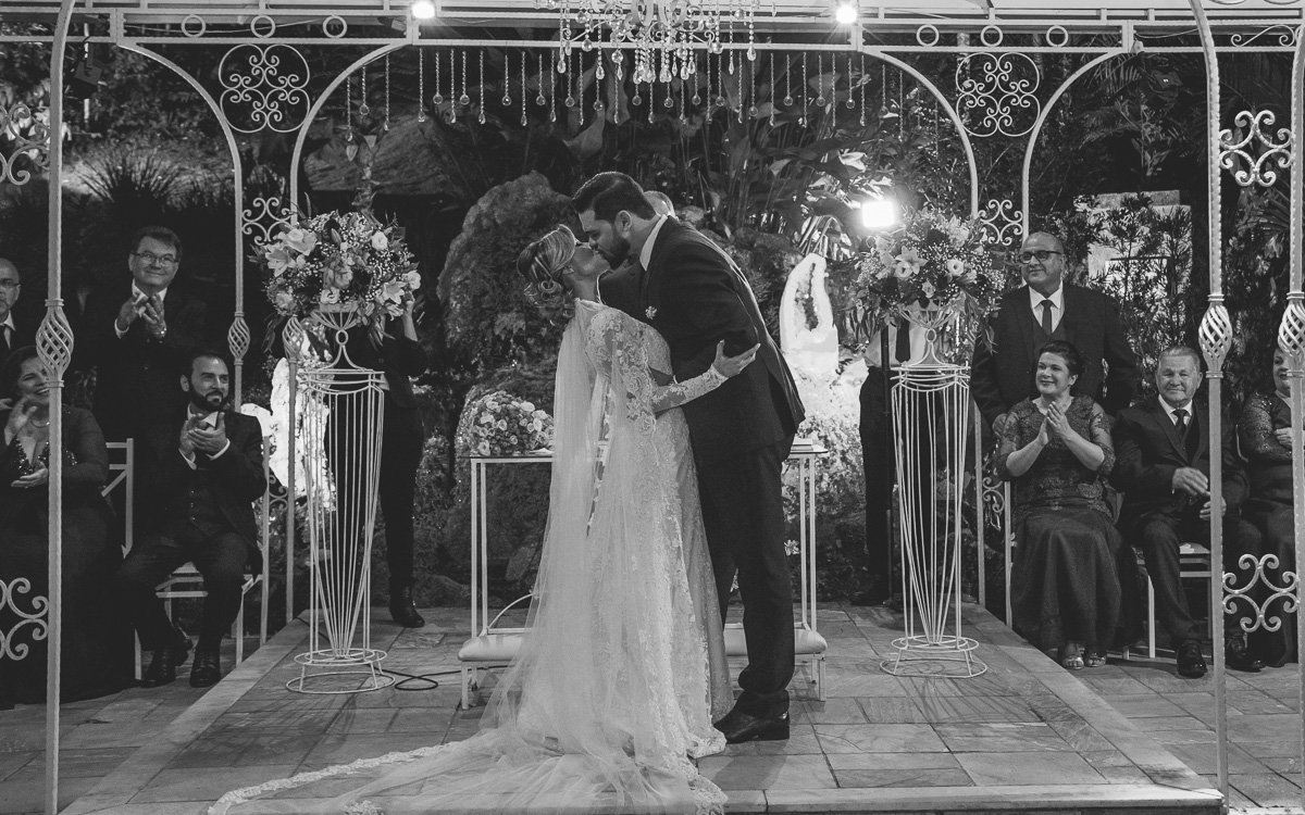 Casamento da Alessandra e Jonatas no Buffet Ravena Gardem