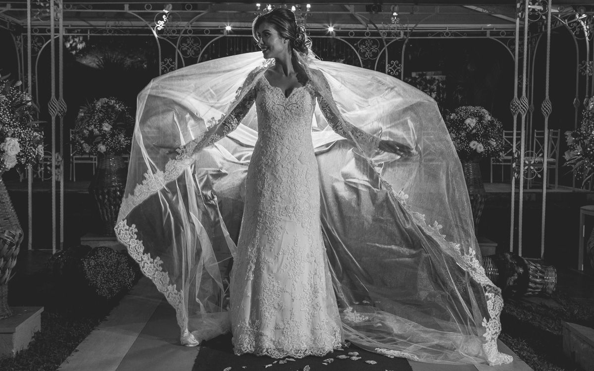 Casamento da Alessandra e Jonatas no Buffet Ravena Gardem