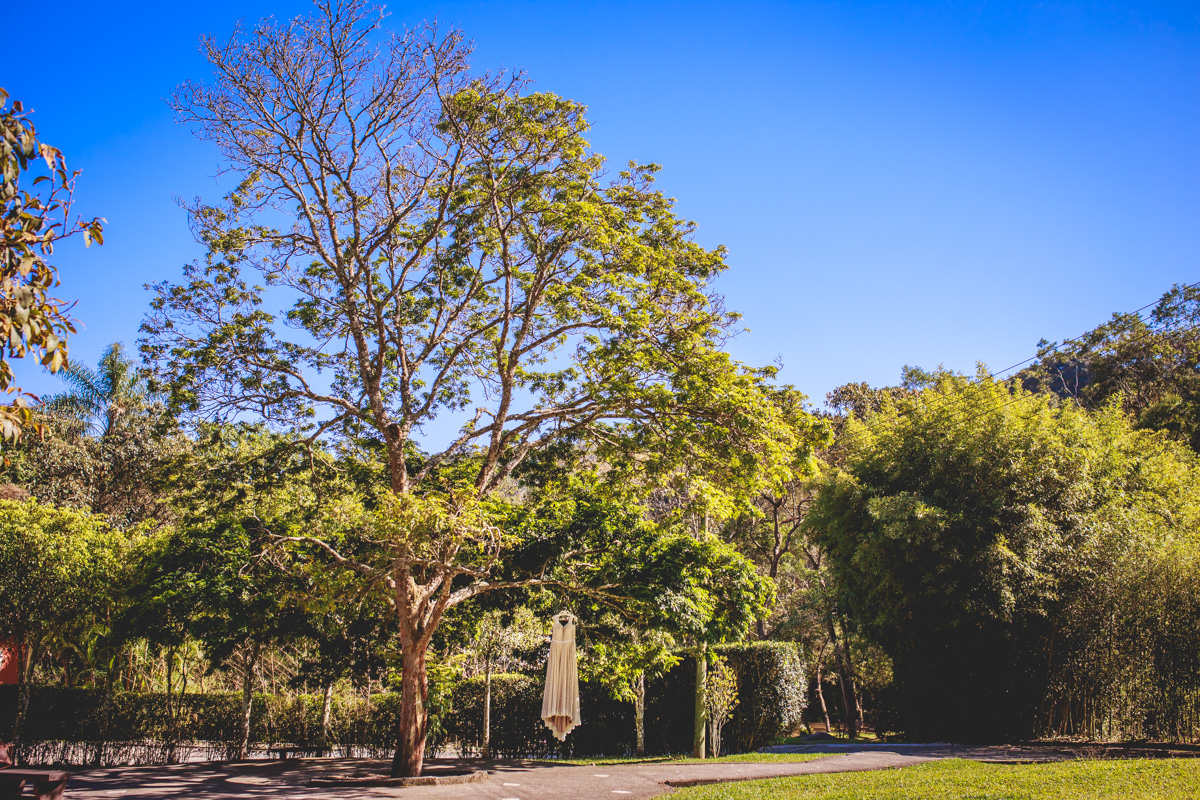 Vestido da Noiva no Espaço Natureza