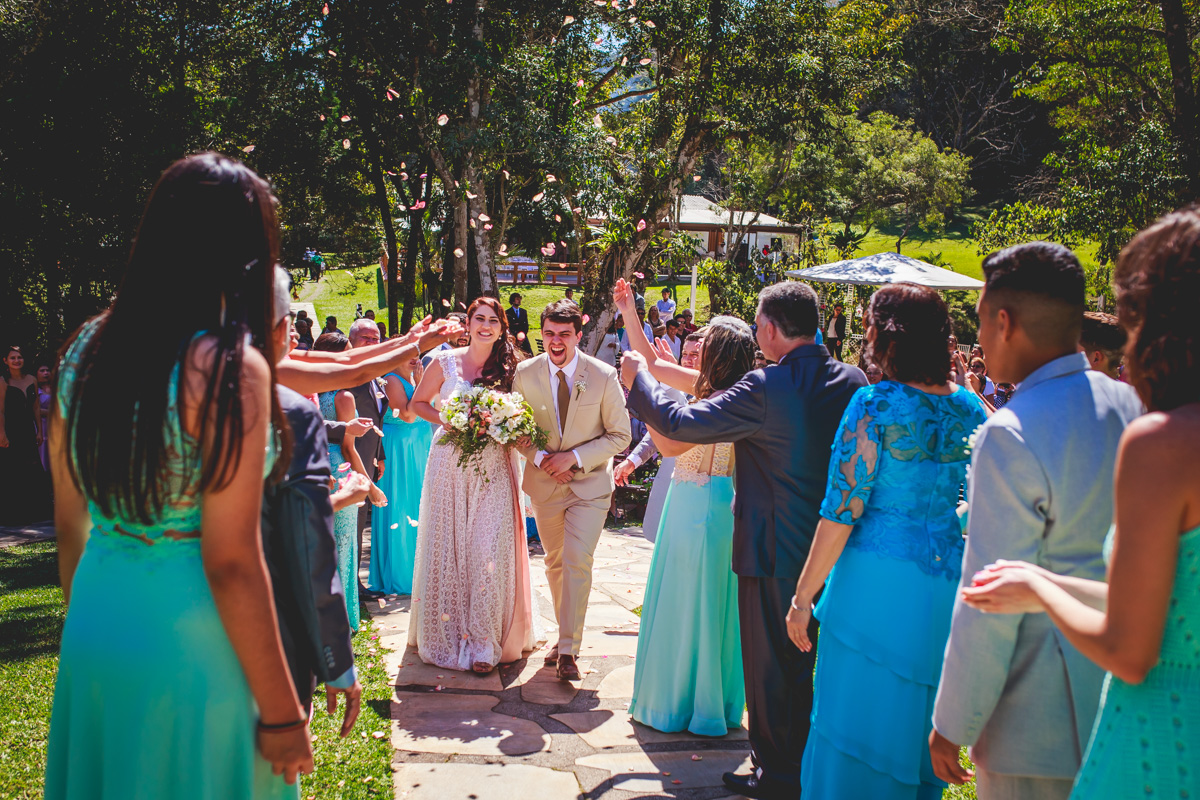 Saída dos Noivos Tamires e Felipe no Espaço Natureza