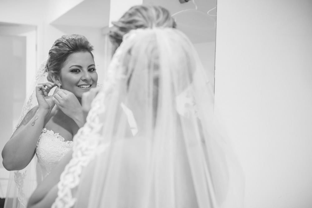 Noiva se arrumando no jacques janine