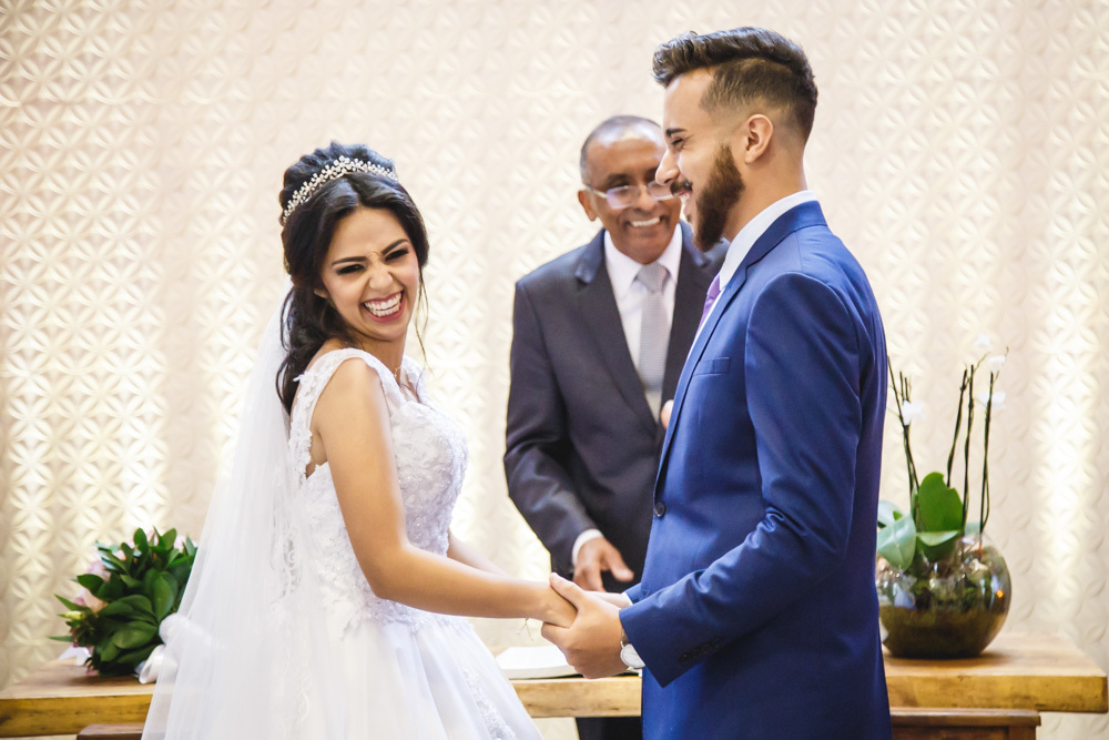 Lisandra e Henrique cerimonia de casamento no Recanto dos Sonhos