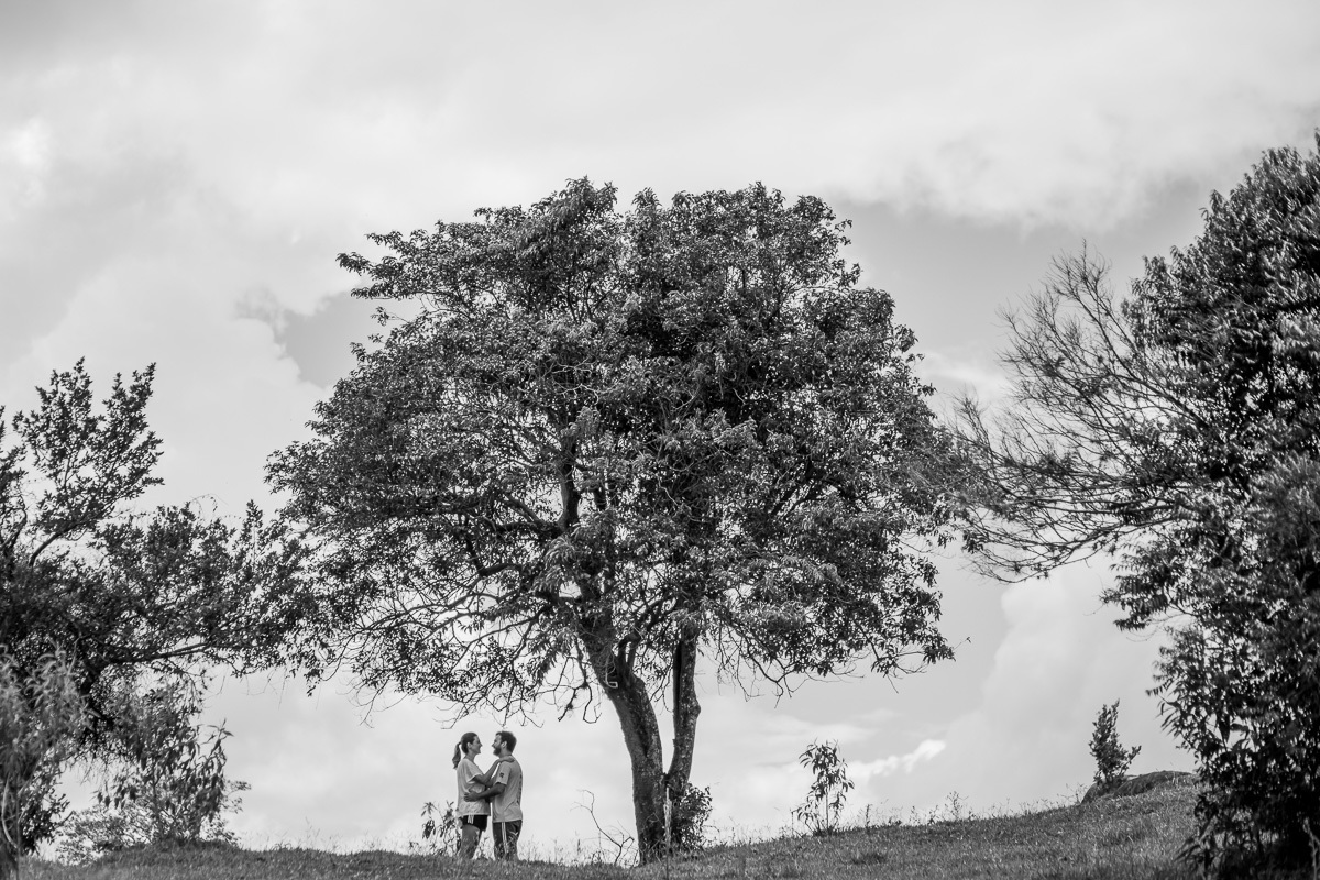 Lindo Pre Wedding realizado pela Amazing Fotografia na cidade de Joanópolis