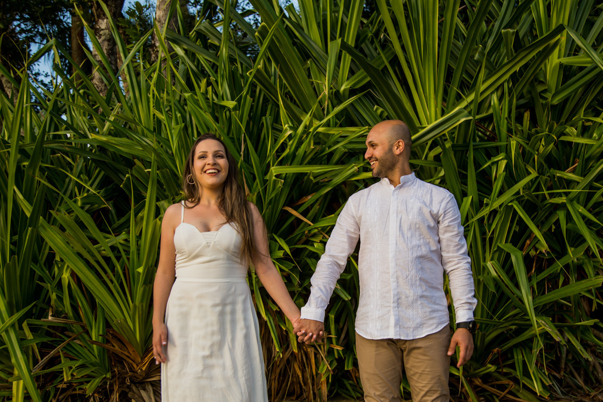 mazing Fotografia realizando o ensaio de casal pre wedding da Camila e do Glauber