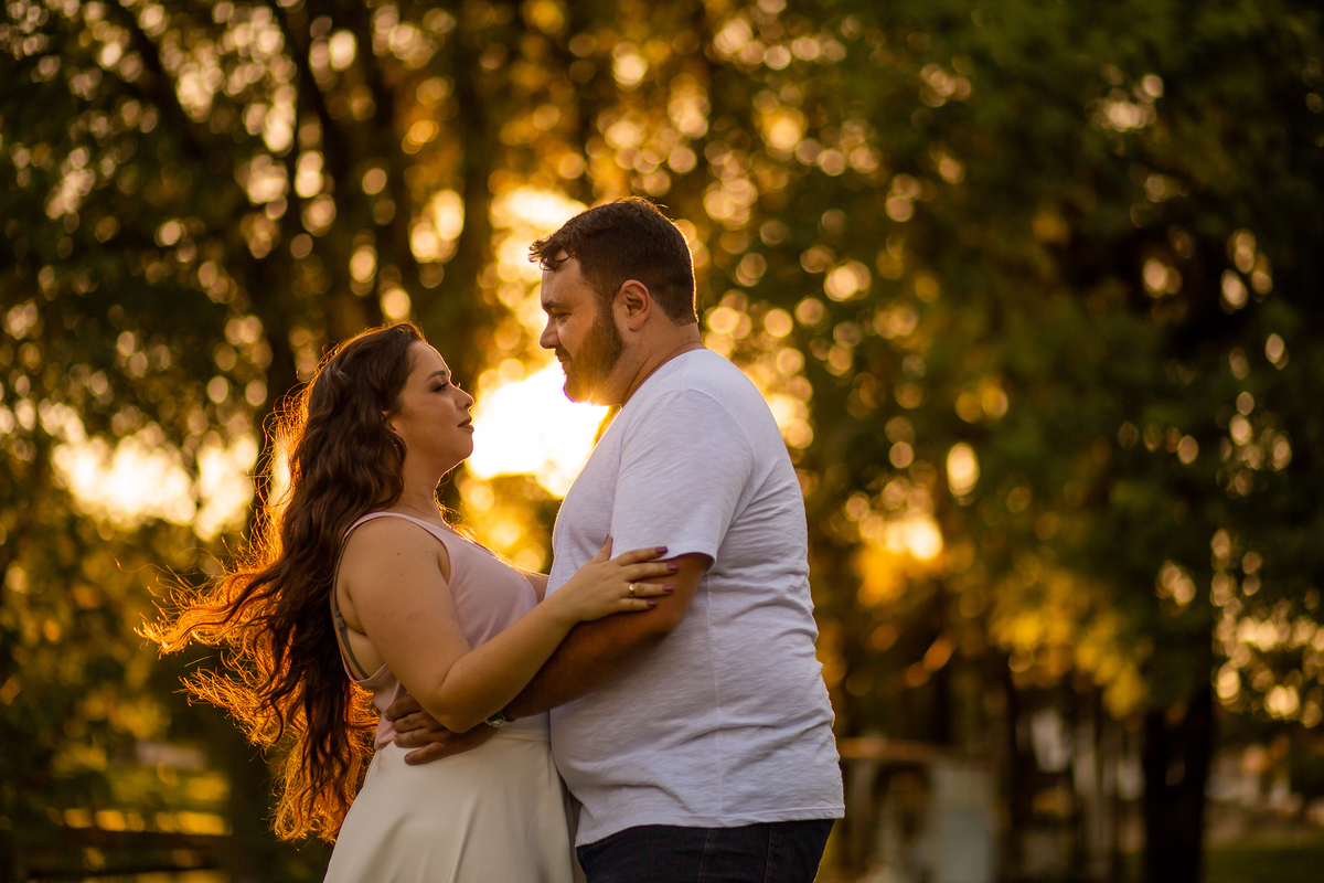 Fotografo de casamento em São Paulo realizando o Ensaio de Casal da Marcela e do Glaucio em Sorocaba