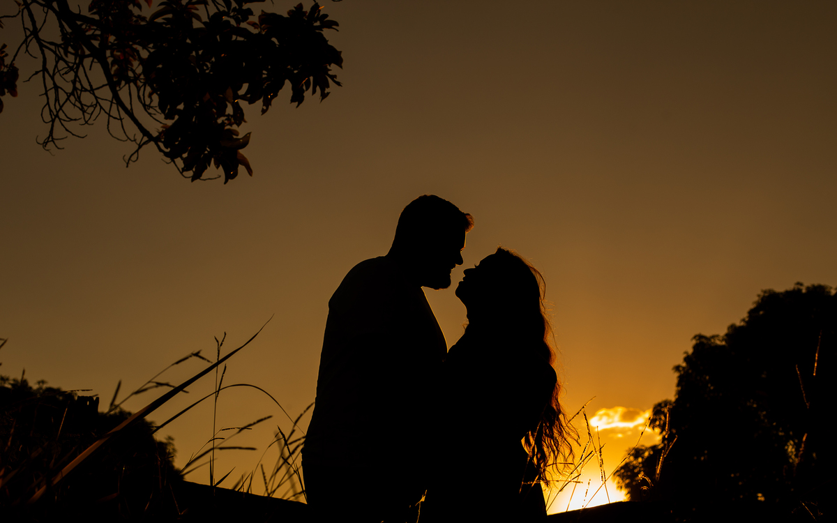 Fotografo de Casamento em São Paulo realizando o Ensaio de Casal da Marcela e do Glaucio