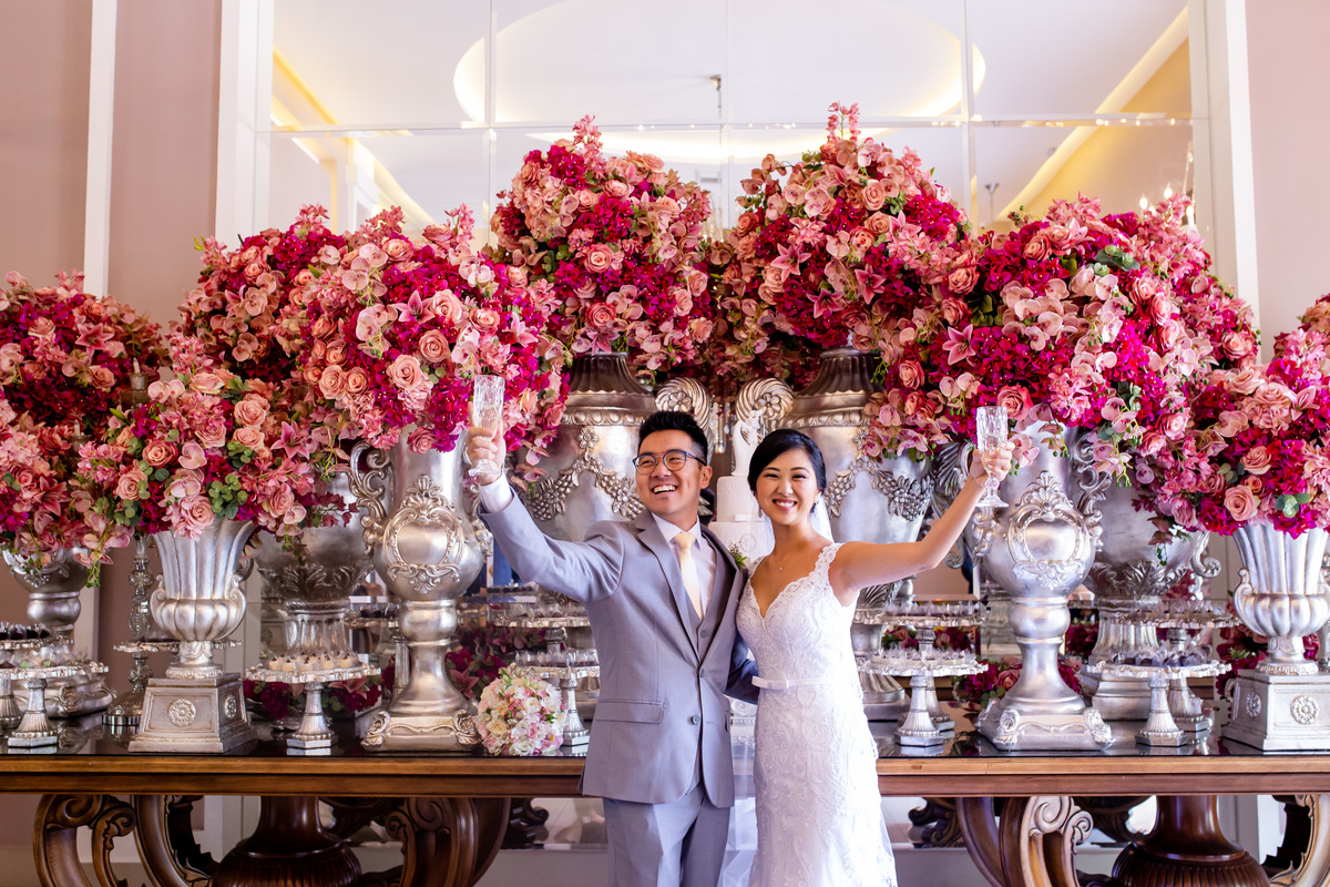 Brinde dos noivos bianca e Rafael na mansão Adelia prado