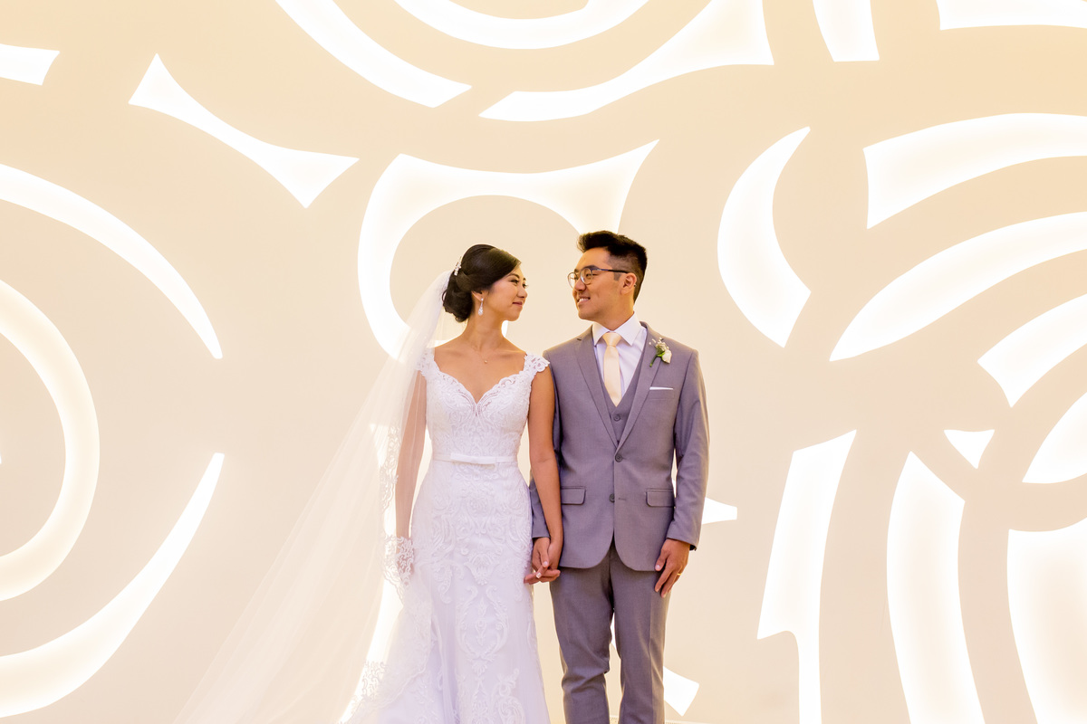 ensaio de casamento dos noivos bianca e Rafael na mansão Adelia prado