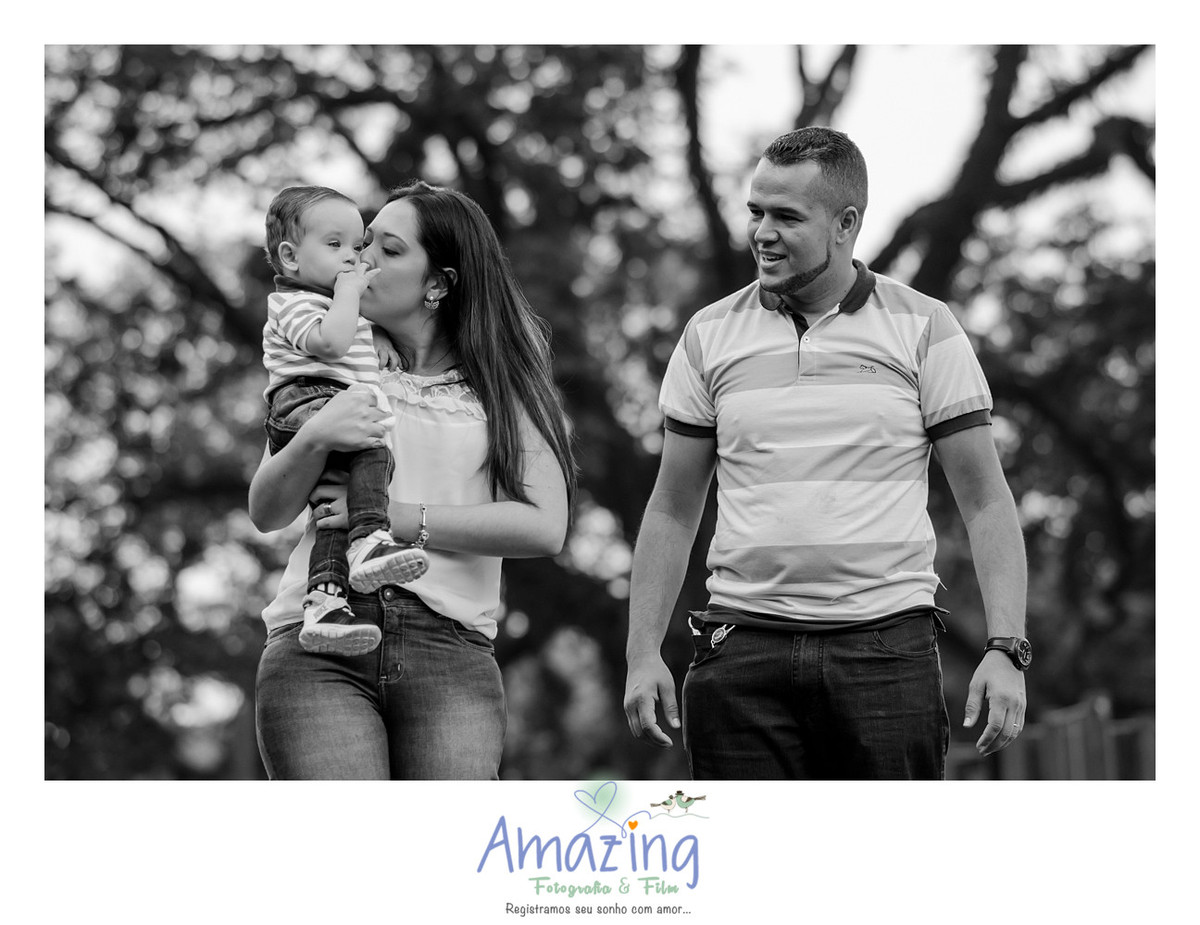 Guga - Smash the Cake