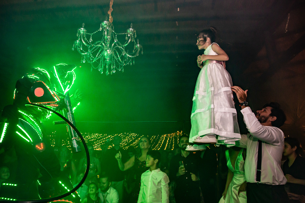 Casamento Larissa Favi e Andre Buffet Napoleão  foto Amazing Fotografia