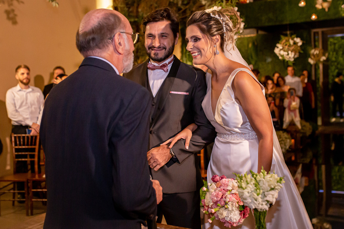Casamento Larissa Favi e Andre Buffet Napoleão  foto Amazing Fotografia