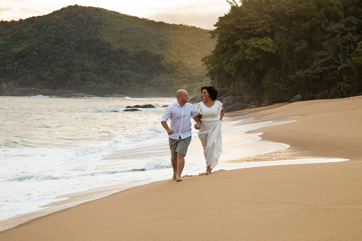 Ensaio Pre Wedding realizado em São Sebastião na Praia de Toque Toque Pequeno