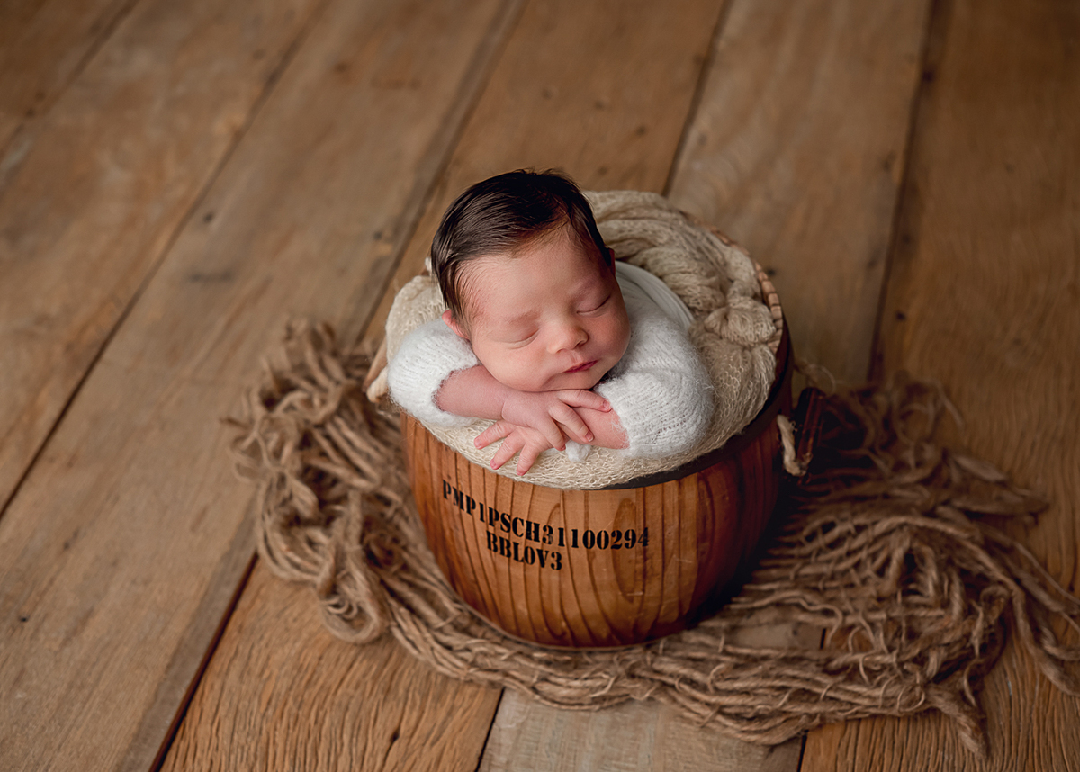 poses de bebe no balde 