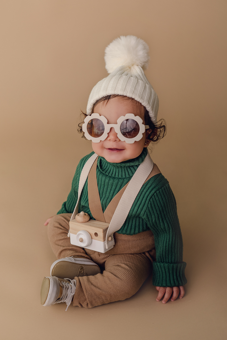 Ensaio infanti com óculos 