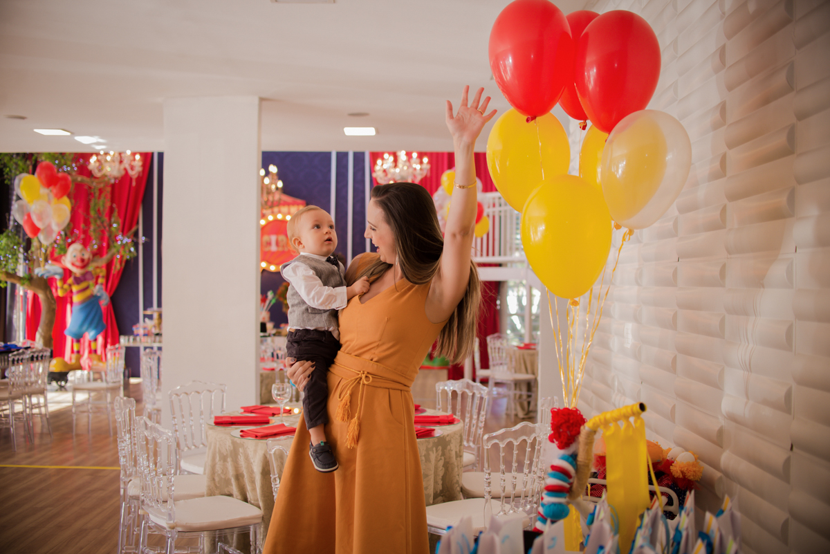 brincadeiras com a mamãe festa infantil