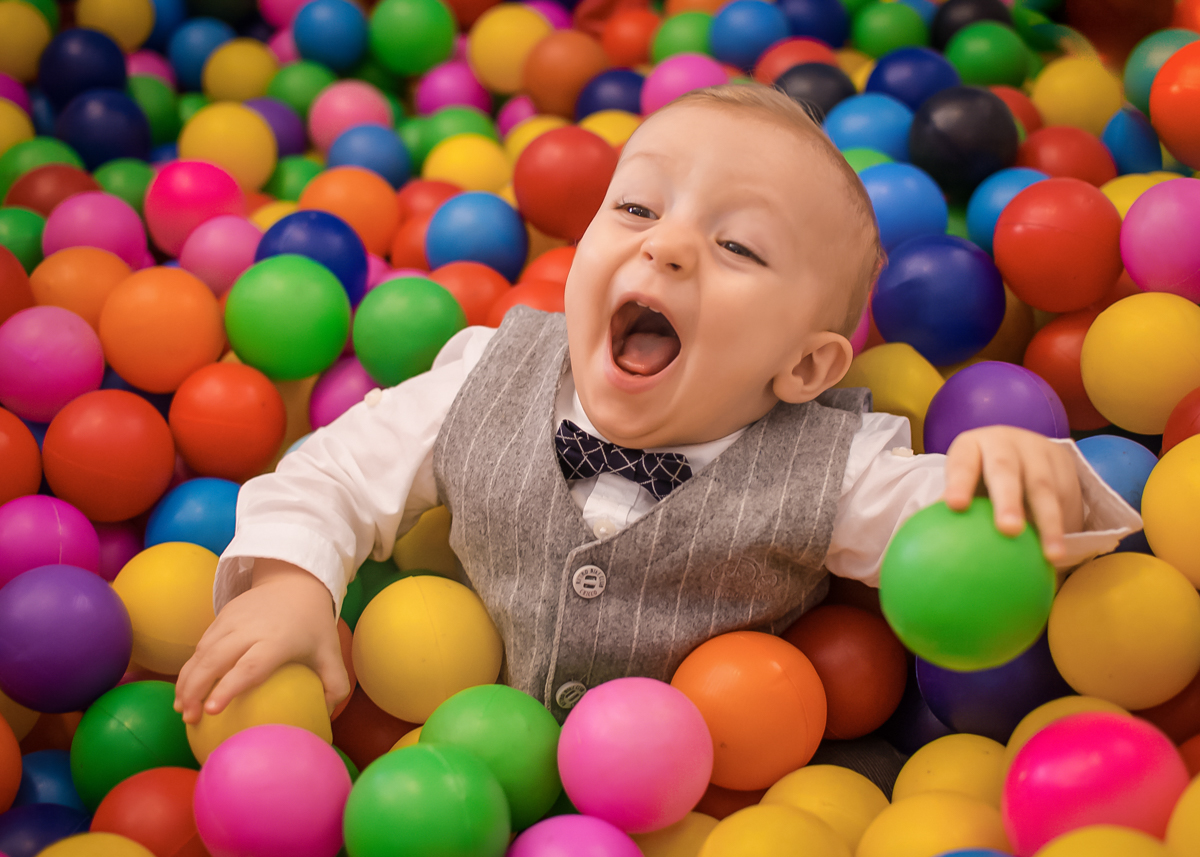 bolinhas coloridas na festa
