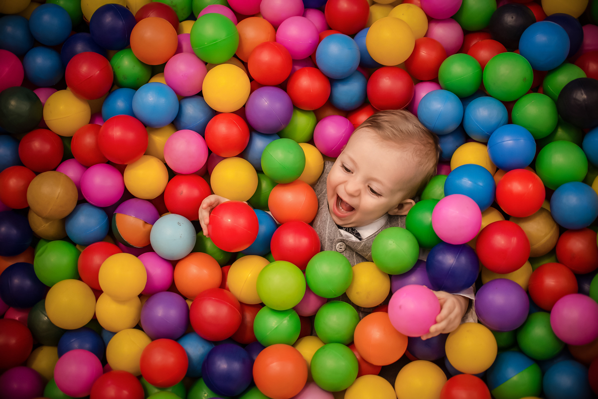 piscina de bolinha na festa