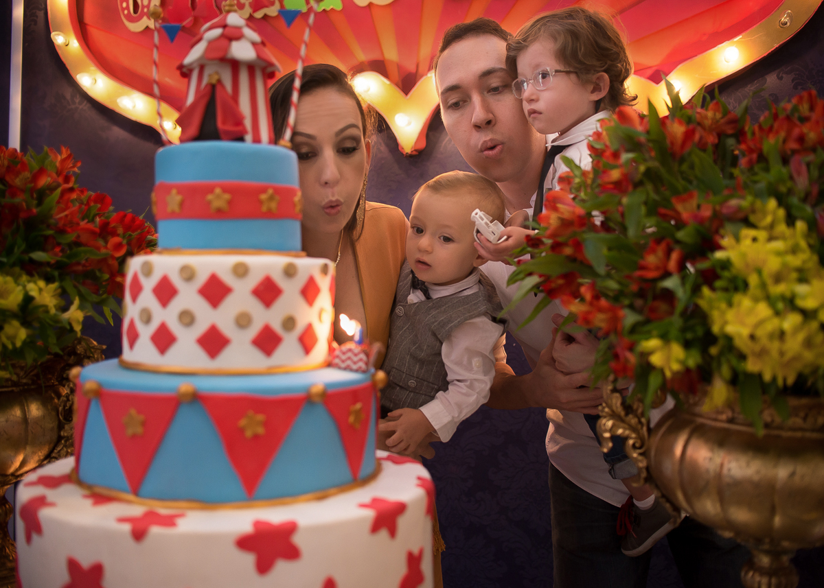 circo na decoração da festa de  um ano