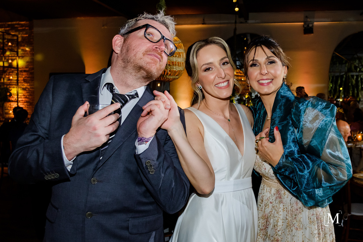 noiva e amigos retrato