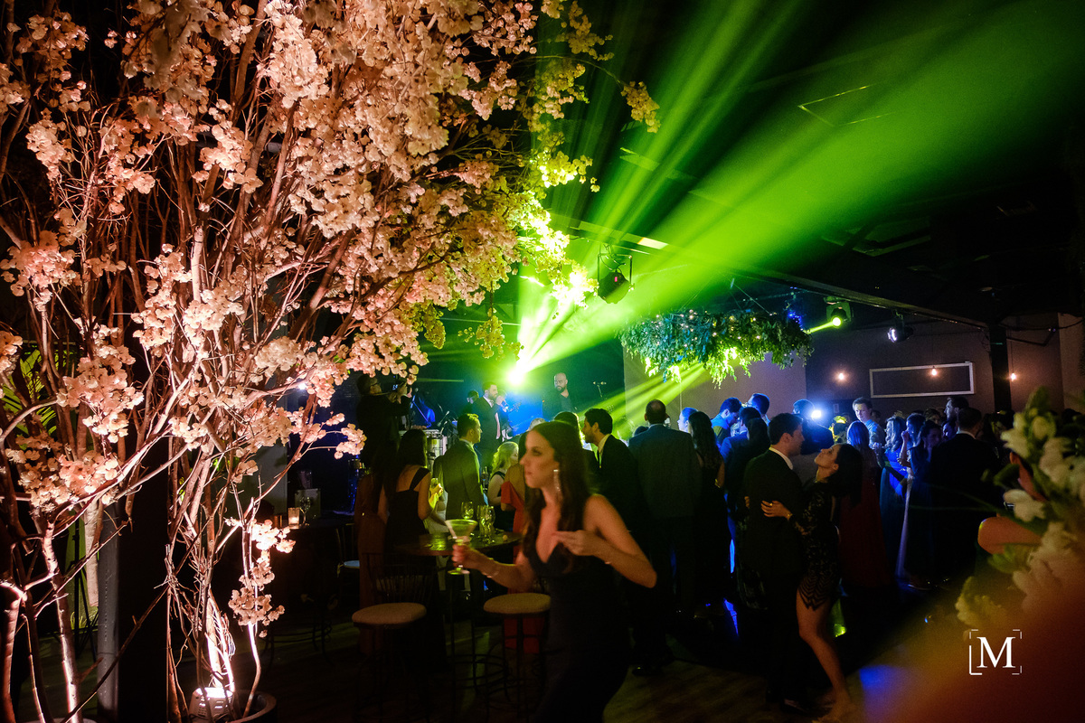 festa na vila dos araçás