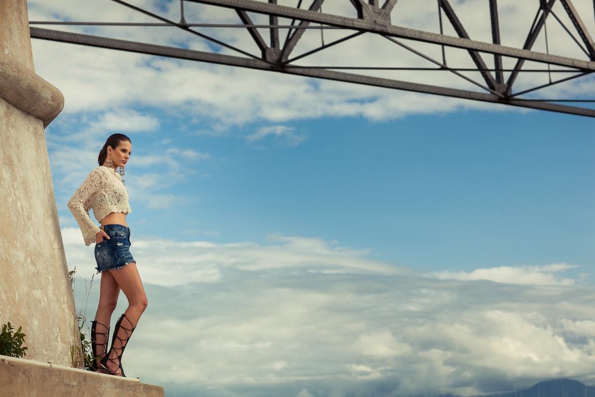 Book de Isabela na Ponte Hercílio Luz