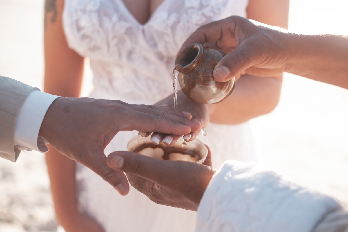 fotografia de casamento, foto de casamento, casamento na praia, casamento em Florianópolis, casamento 2020, vestido de noiva, dia da noiva, penteado da noiva, casamento do ano