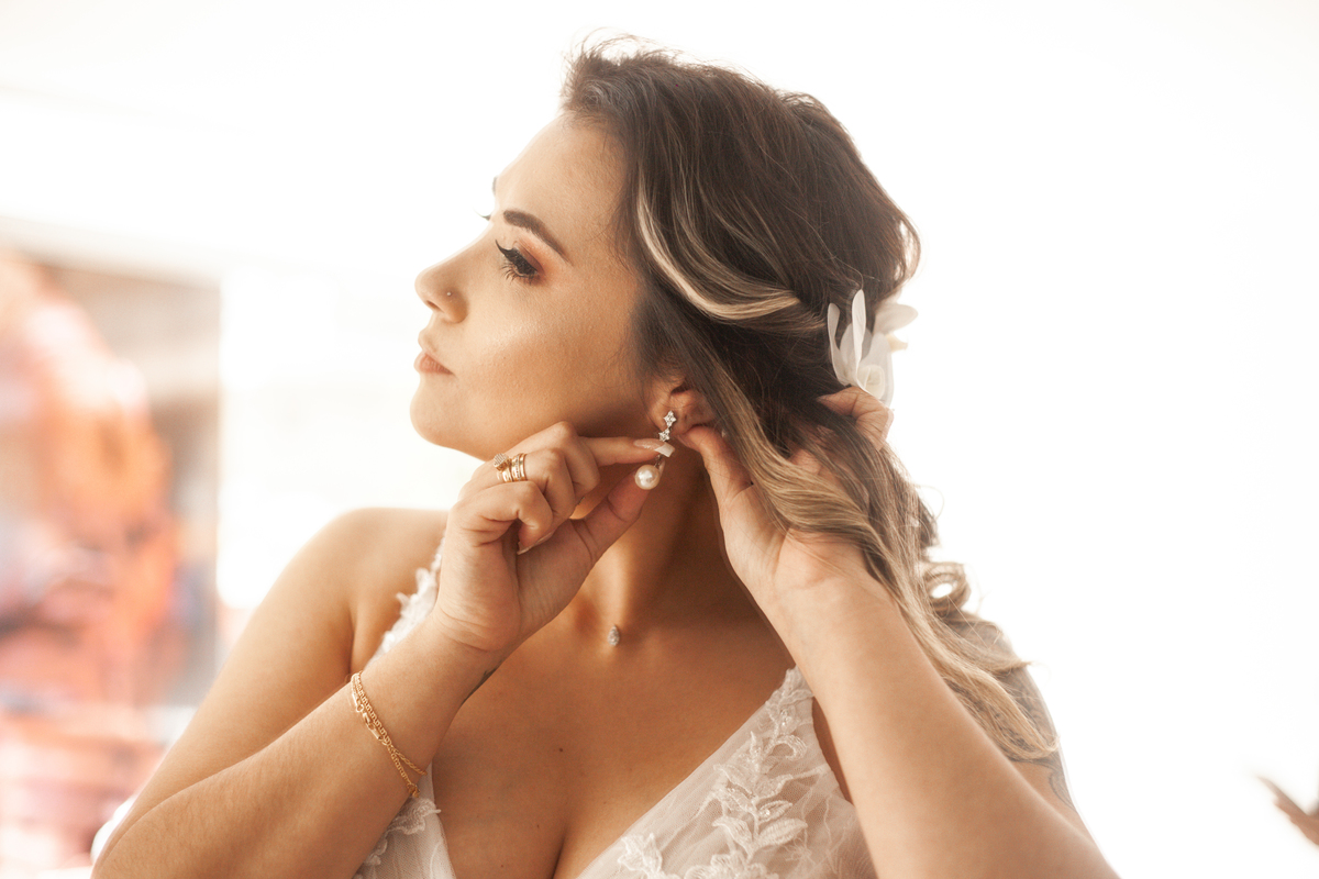 fotografia de casamento, foto de casamento, casamento na praia, casamento em Florianópolis, casamento 2020, vestido de noiva, dia da noiva, penteado da noiva, casamento do ano