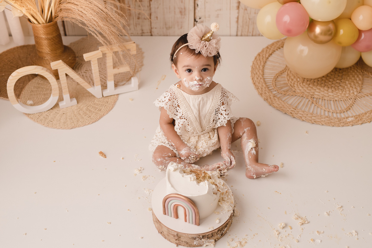 deborah-demetrio-niteroi-smash-the-cake-arco-iris-boho-nina-ensaio-infantil-17