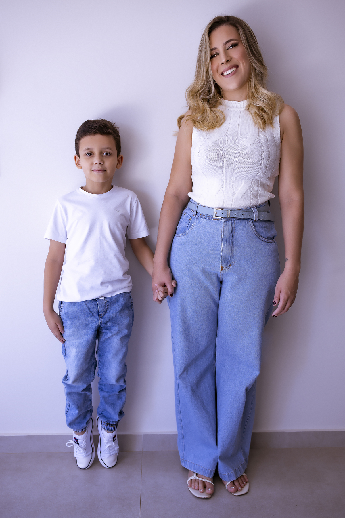 Ensaio Dia das Mães. Fotos de Estúdio. Ensaio Feminino. Fotos femininas. Bom Despacho