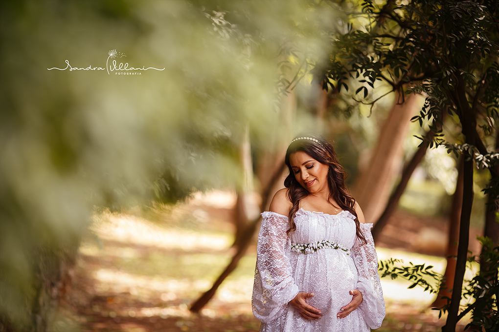 ensaio gestante com participação de um coelho chamado Bilu