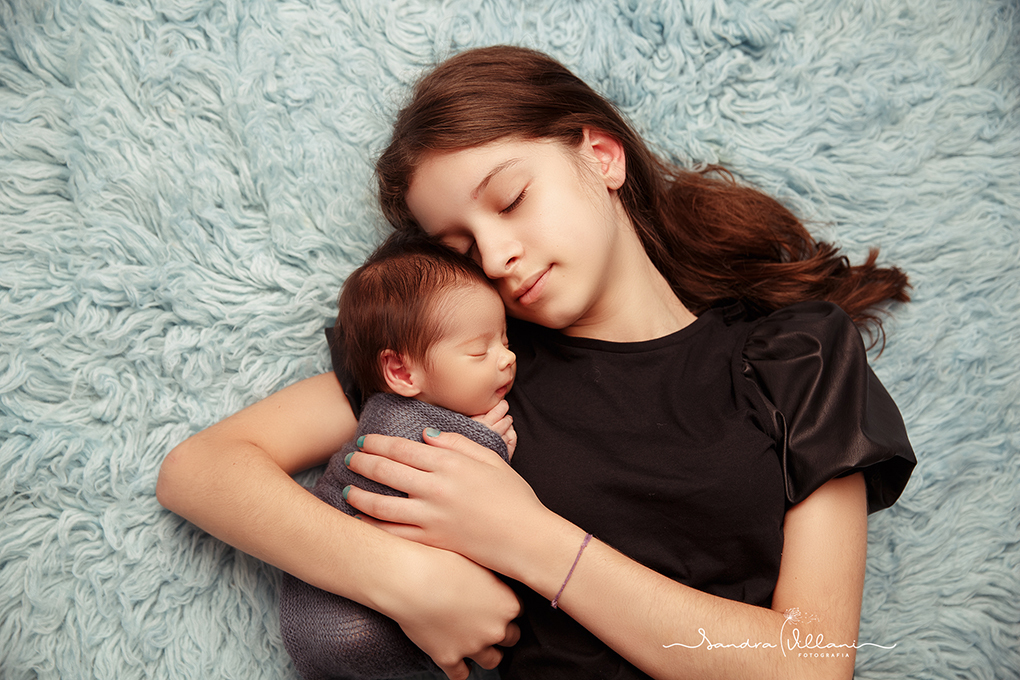 ensaio newborn realizado em São Caetano do Sul - SP com a irmã