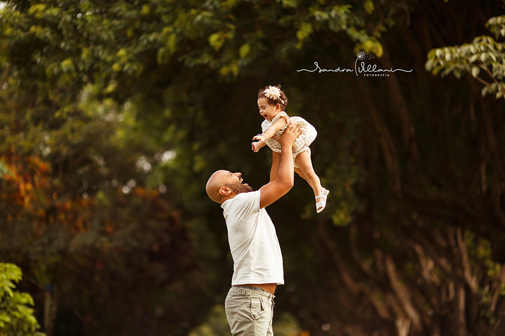 Ensaio familia e infantil para comemorar o primeiro aninho da Barbara - pai e filha