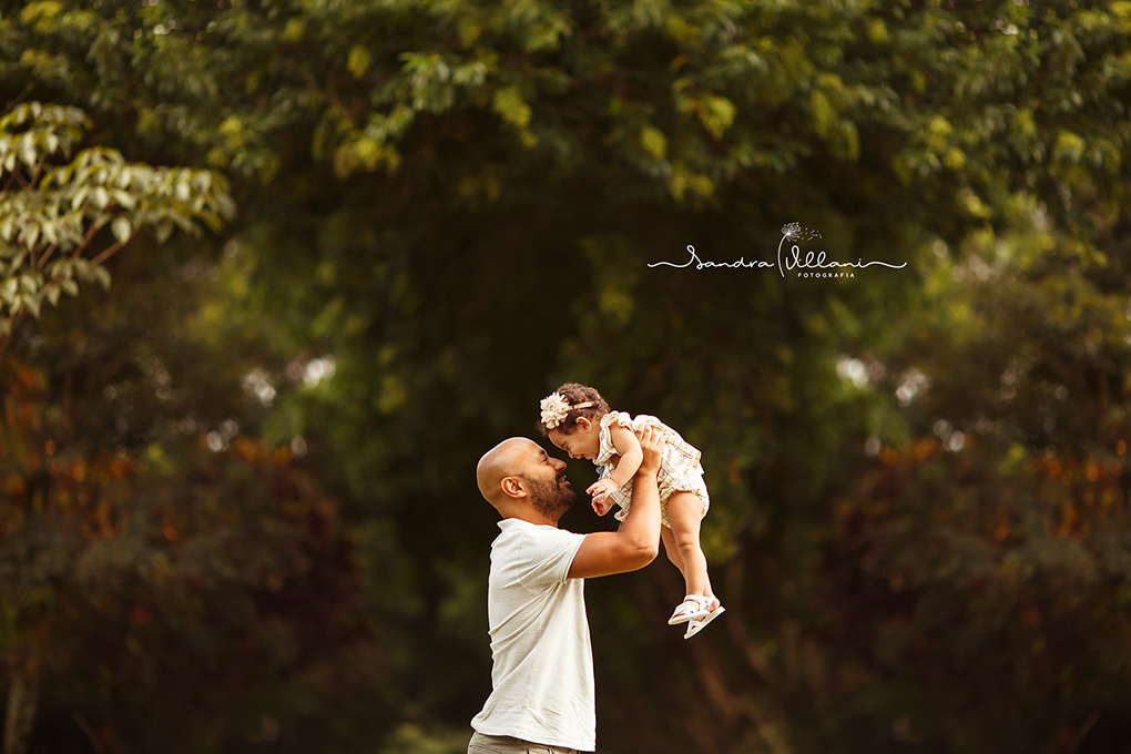 Ensaio familia e infantil para comemorar o primeiro aninho da Barbara - pai e filha