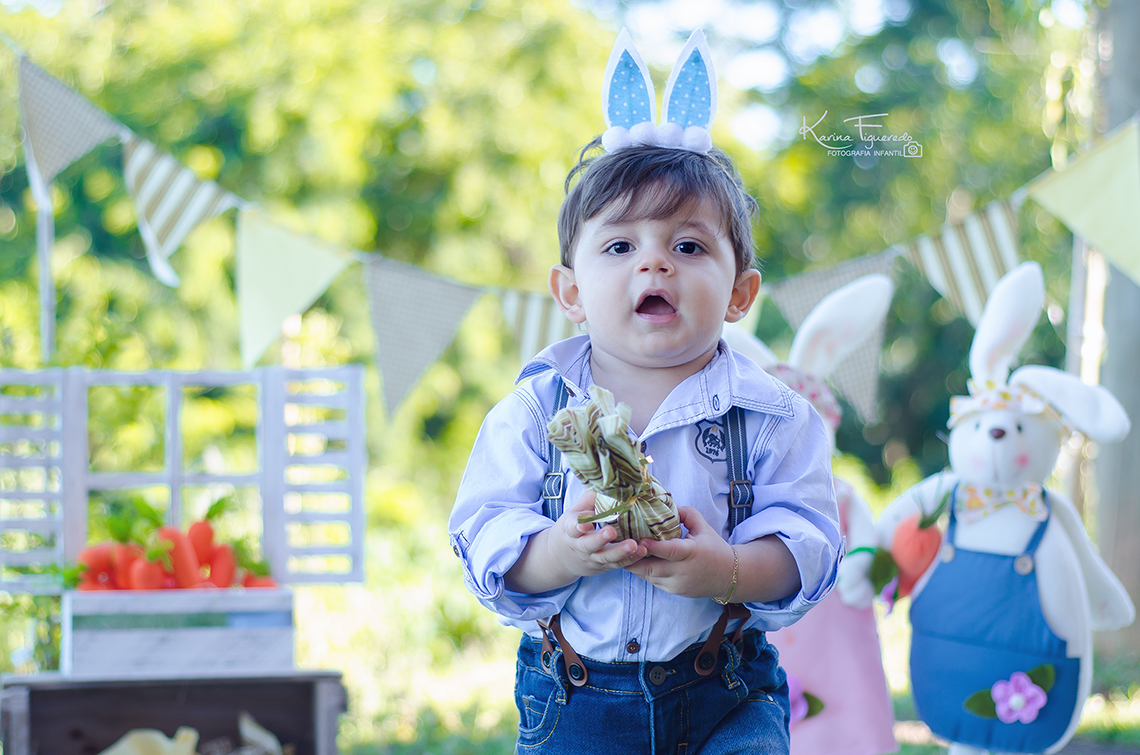 foto de páscoa de criança em Campinas por Karina Figueredo