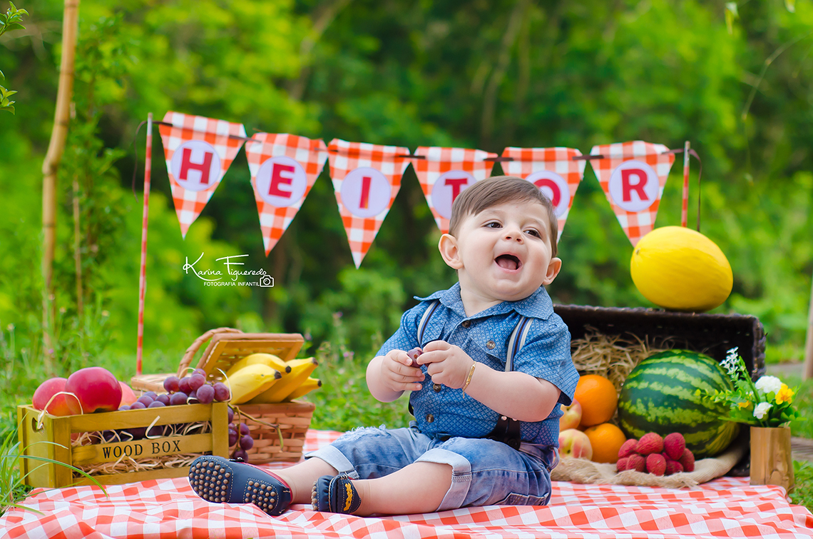 foto de ensaio de bebê smash the cake em campinas sp por karina figueredo
