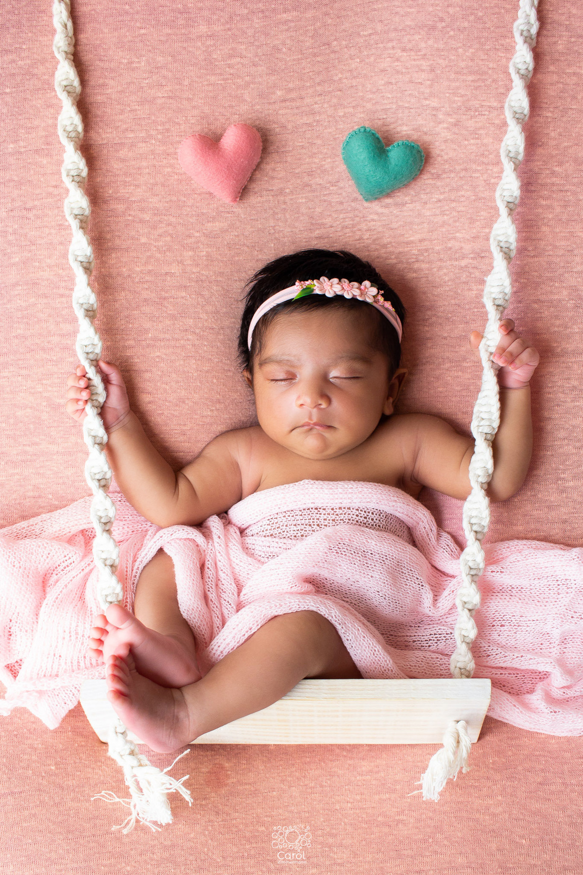 Perfeição!
Fotografia da bebê Eloá, durante o ensaio newborn, feito na casa da família em Biguaçu - SC. Foto pela fotógrafa Carol Zimmermann